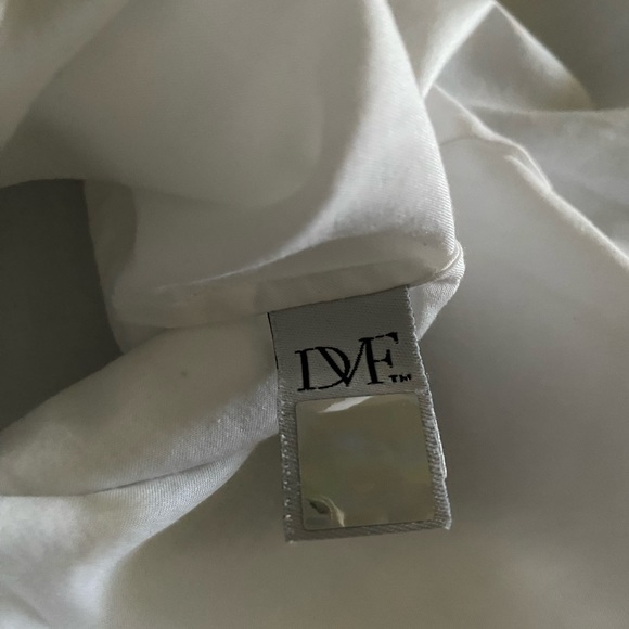 DVE White 100% Cotton Fitted Button Down Convertible Long Sleeve Shirt - Picture 4 of 5